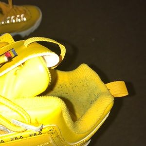 Fila Shoes - YELLOW FILAS Fila Shoes - YELLOW FILAS